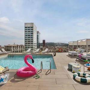 Otel Moxy